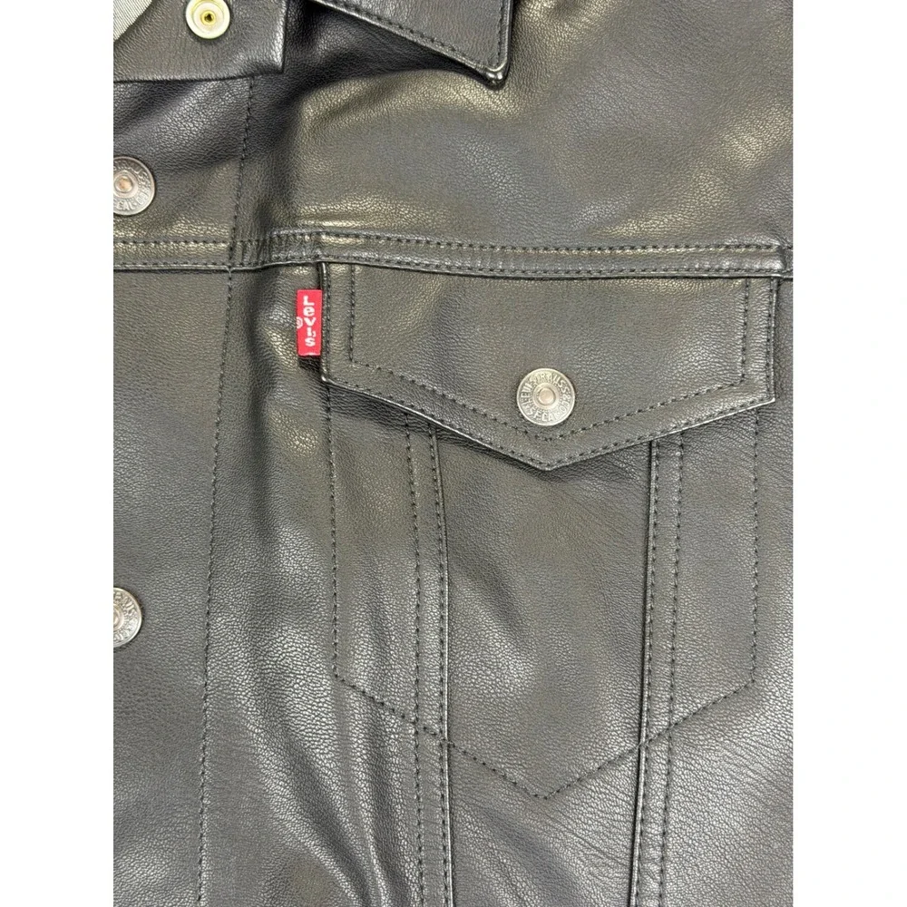 Levis Mens Black Faux Leather Trucker Jacket XXL Button Front - Picture 3 of 12
